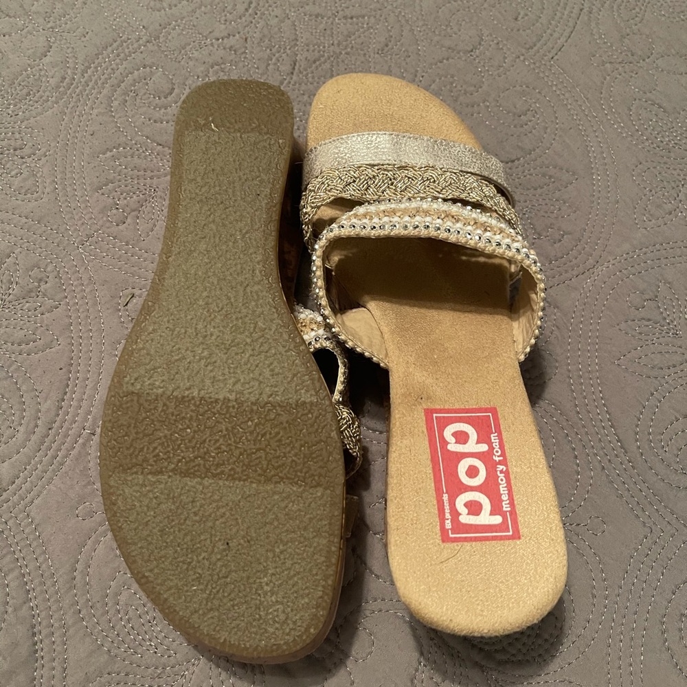 Women’s sandals